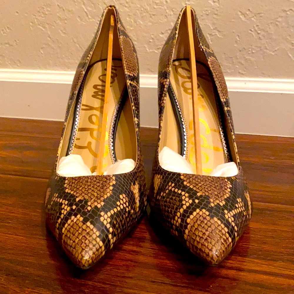Sam Edelman gorgeous pumps in rare size 14 NIB in a gorgeous snake print !